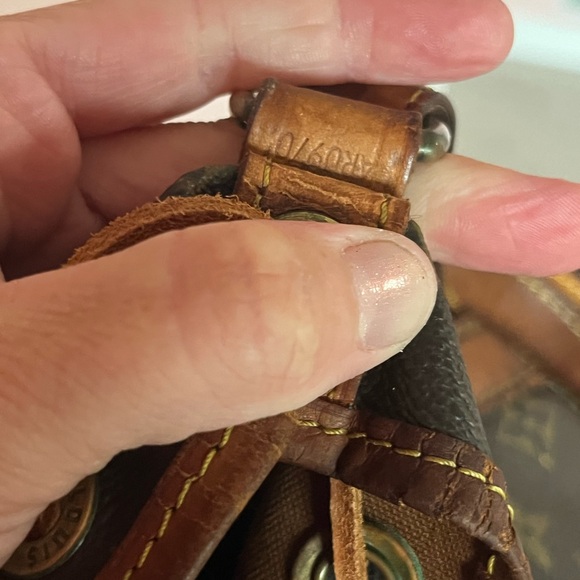 Louis Vuitton Monogram Noe Bucket Bag - Picture 15 of 16